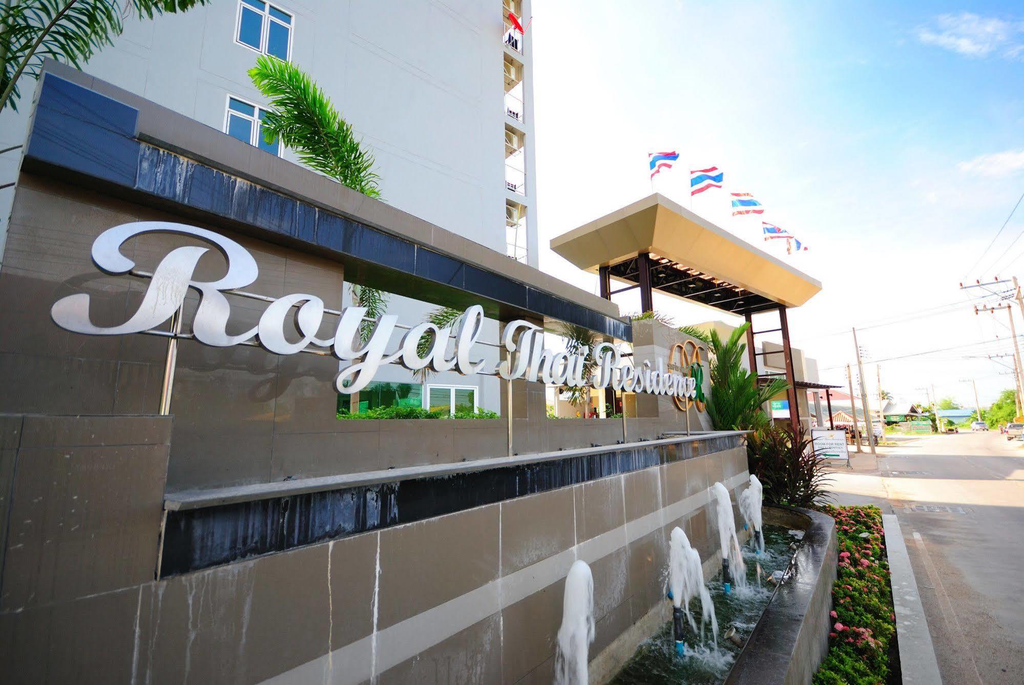 Oyo 829 Royal Thai Residence Csomtien-part Kültér fotó