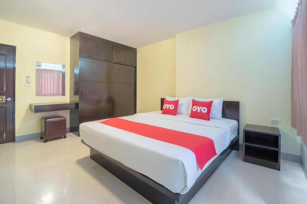 Oyo 829 Royal Thai Residence Csomtien-part Kültér fotó